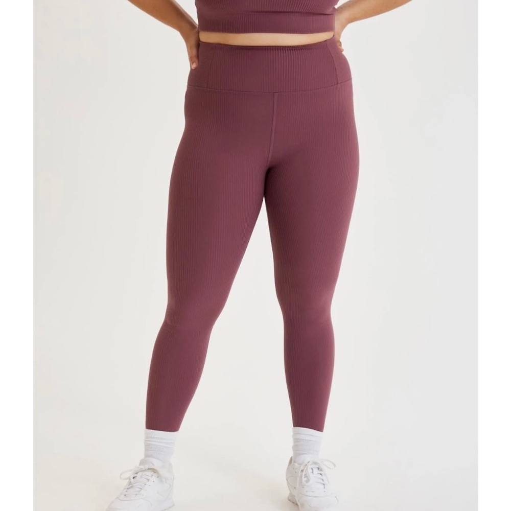 girlfriend collective Goji Ribbed High-Rise Legging 23 3/4 inseam, size Medium